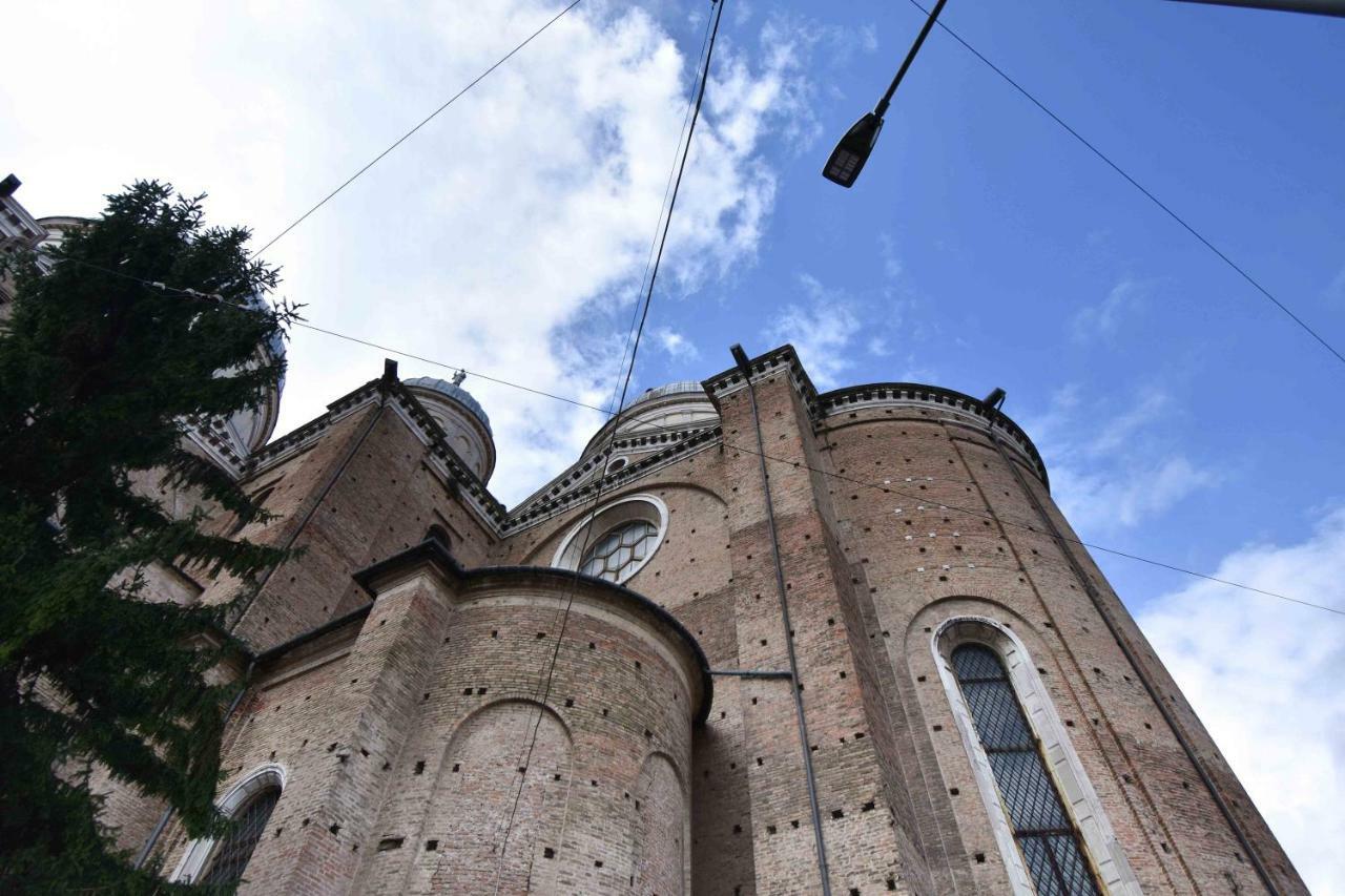 Om Plus Santa Giustina Padova Exterior photo